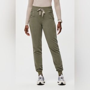 NWT Heather Olive Figs Limited Edition Set XS top S/P joggers